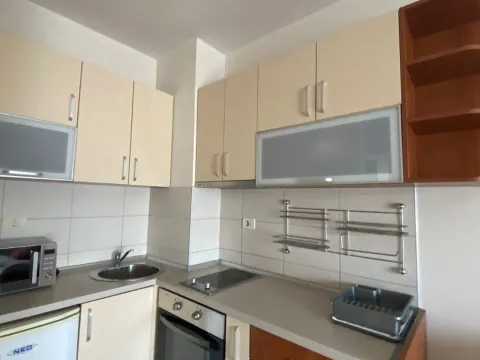 Rent, one bedroom apartment, 30m², City Kvart, Podgorica - image 5