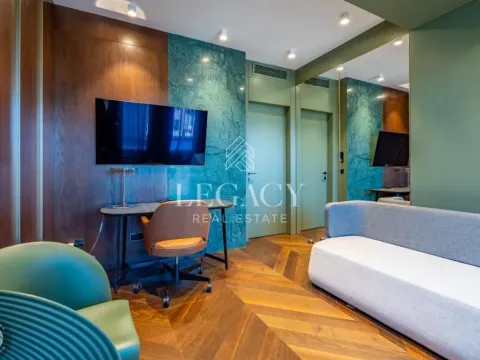 Izdavanje, četvorosoban stan, 161m², Vračar Hram, Vračar Sve Podlokacije - image 17