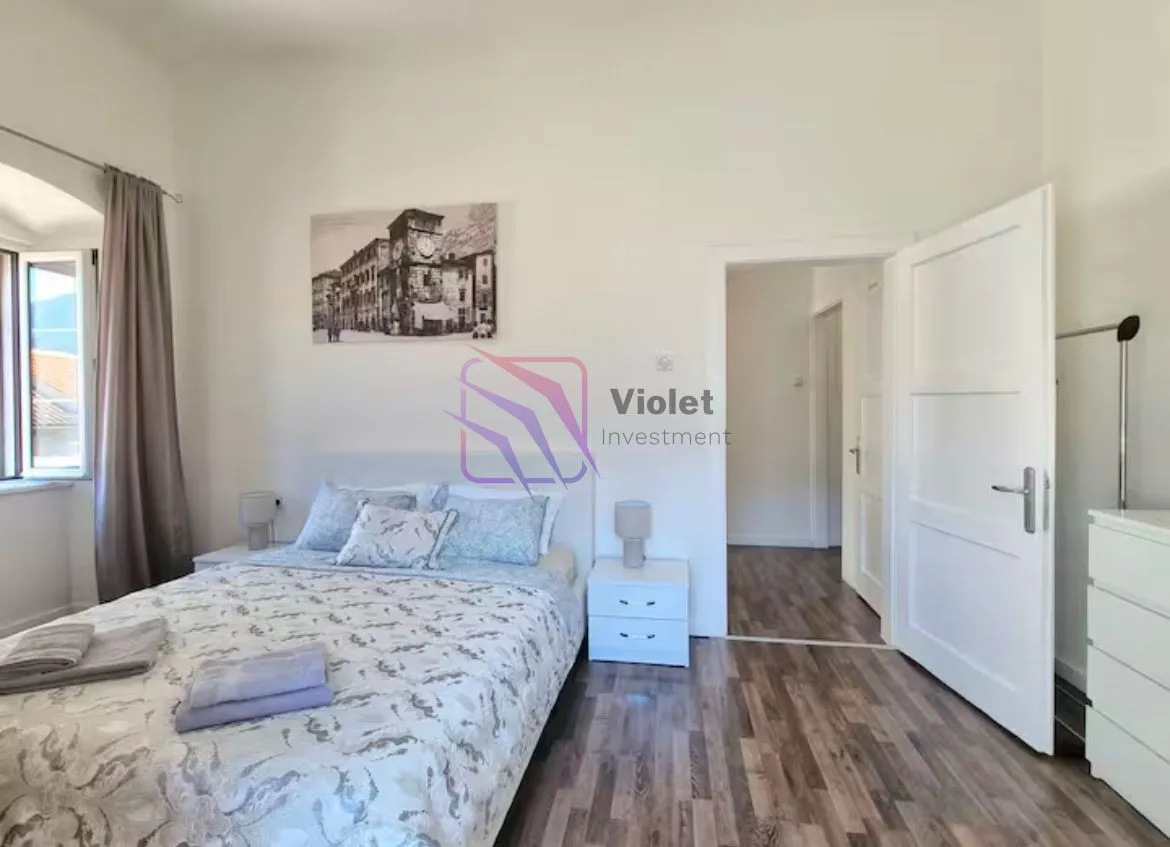 Prodaja, jednosoban stan, 42m², Stari Grad Kotor, Kotor