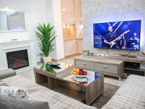 Prodaja, jednosoban stan, 42m², Žabljak, Crna Gora - image 2