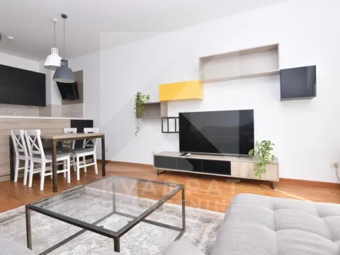 Izdavanje, jednosoban stan, 54m², City Kvart, Podgorica - image 4