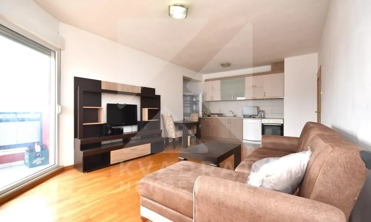 Izdavanje, jednosoban stan, 52m², Tuški Put, Podgorica