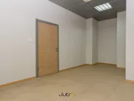 Izdavanje, poslovni prostor, 120m², Podgorica, Crna Gora - image 3