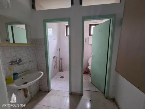 Izdavanje, poslovni prostor, 1440m², Zemun Centar, Zemun Sve Podlokacije - image 19