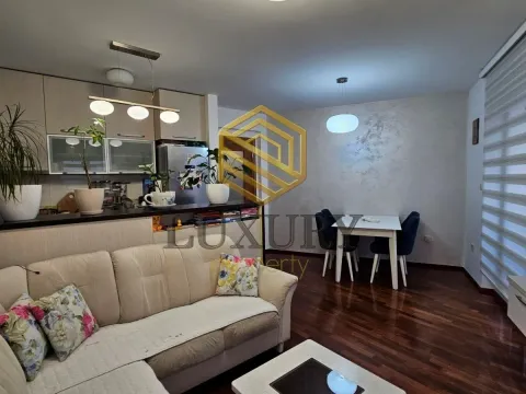 Sale, two bedroom apartment, 52m², Stari Aerodrom, Podgorica - image 1