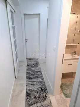 Izdavanje, dvosoban stan, 70m², Tivat, Crna Gora - image 11