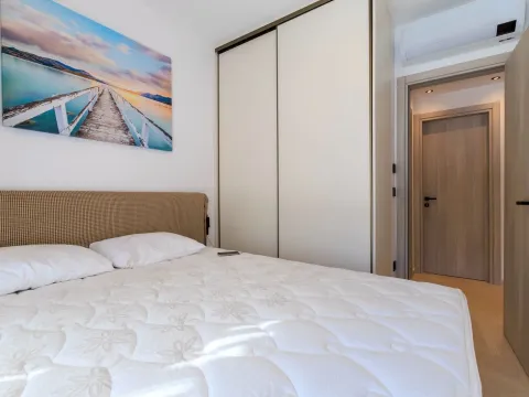 Prodaja, dvosoban stan, 154m², Tivat, Crna Gora - image 12