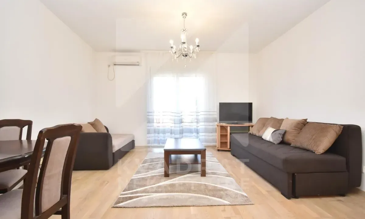 Izdavanje, jednosoban stan, 46m², 1 maj, Podgorica