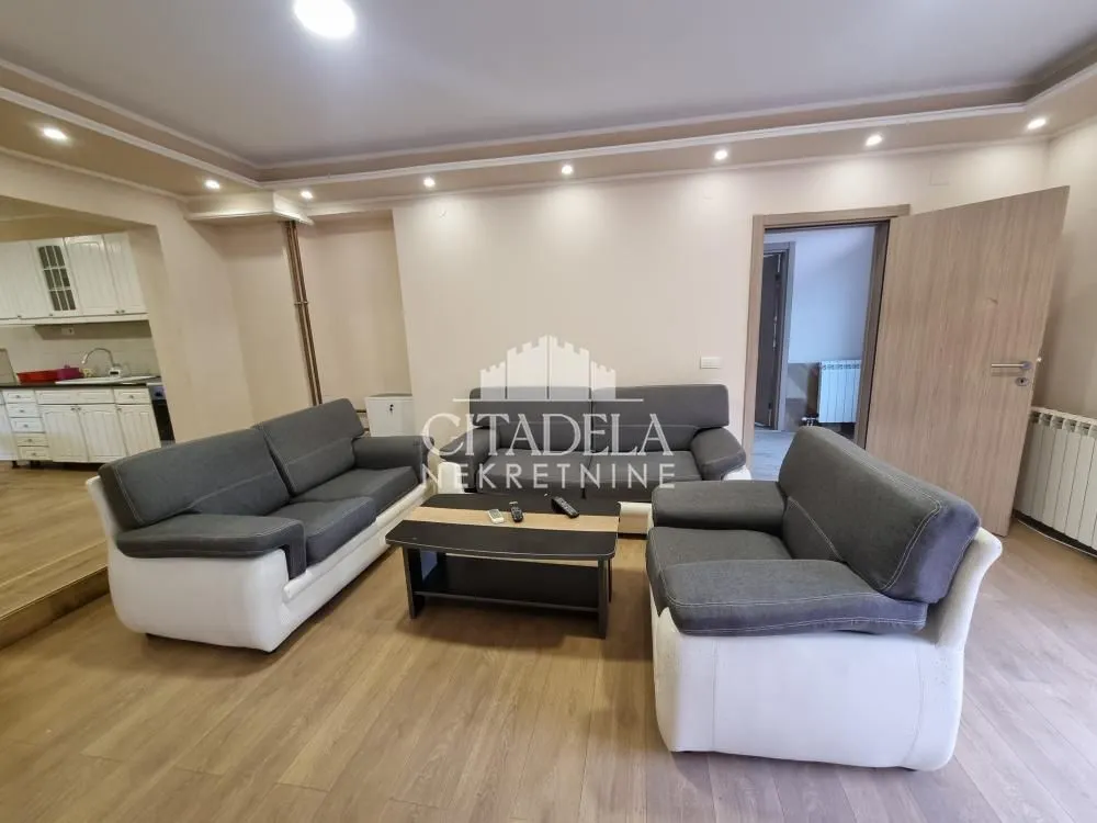 Prodaja, trosoban stan, 73m², Čukarica, Beograd