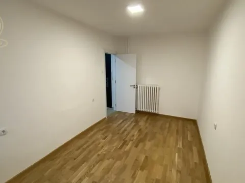 Prodaja, trosoban stan, 54m², Sajmište, Novi Sad - image 5