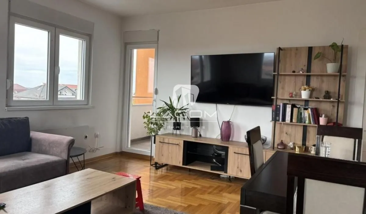 Prodaja, trosoban stan, 59m², Ledine, Beograd