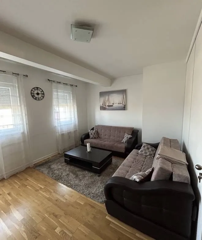 Rent, three bedroom apartment, 72m², Karaburma, Palilula Sve Podlokacije