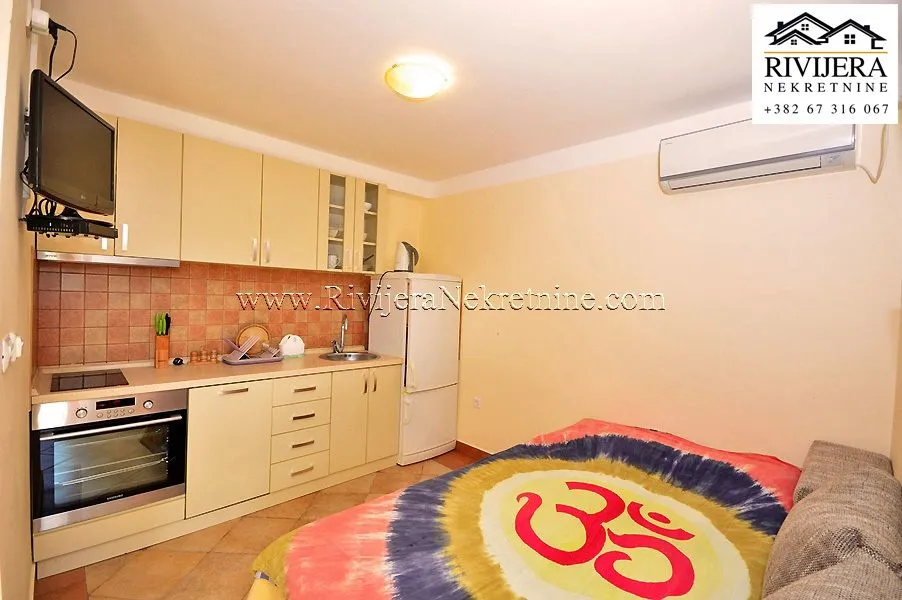 Prodaja, kuća, 260m², Baošići, Herceg Novi