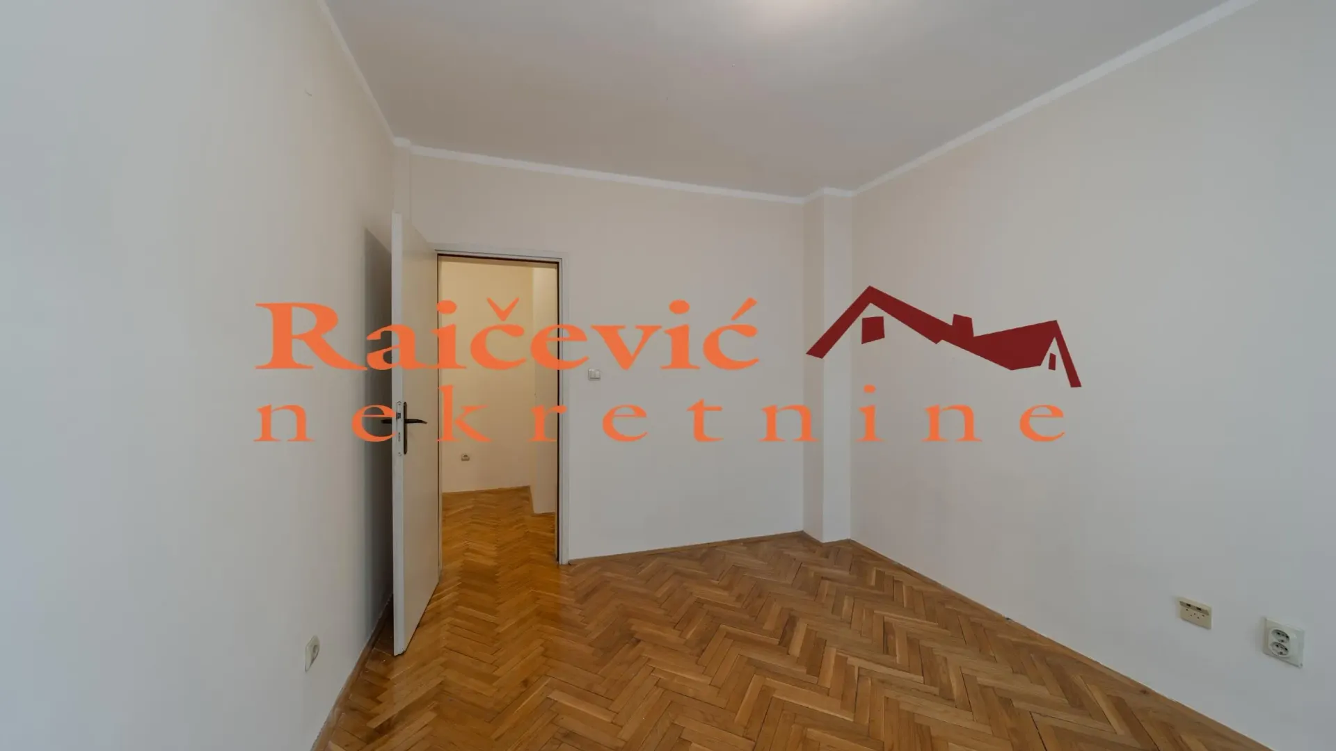 Prodaja, trosoban stan, 101m², Bogoslovija, Palilula Sve Podlokacije