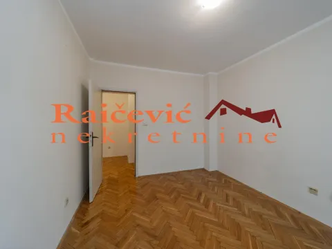 Sale, three bedroom apartment, 101m², Bogoslovija, Palilula Sve Podlokacije - image 14