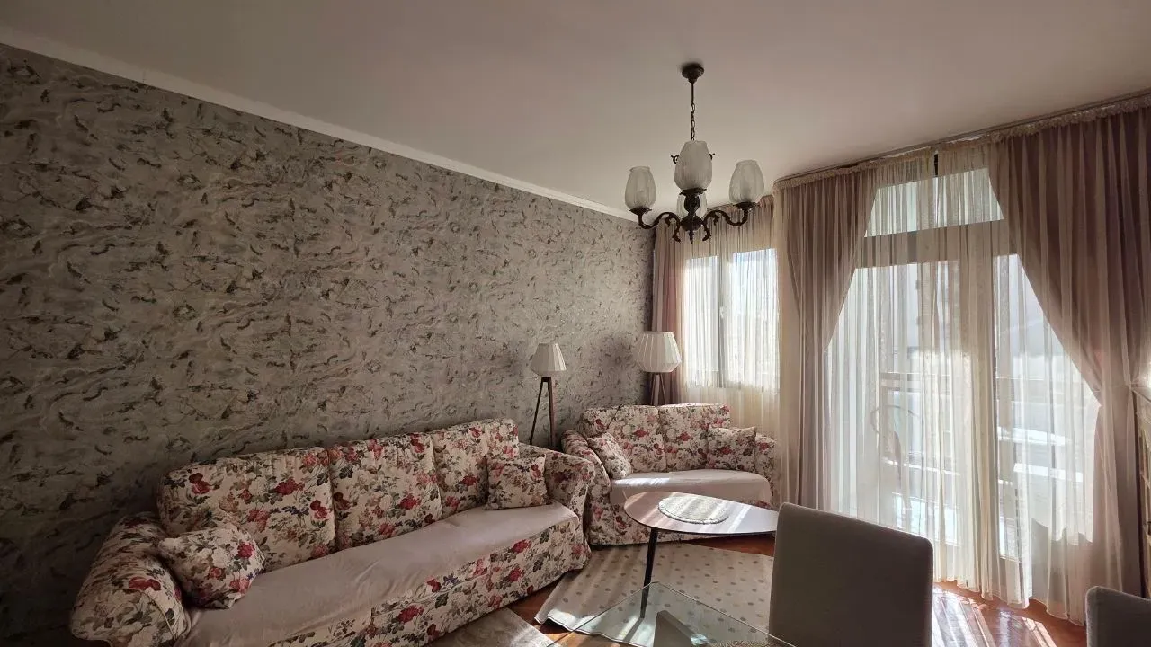 Prodaja, dvosoban stan, 50m², Mainski Put, Budva