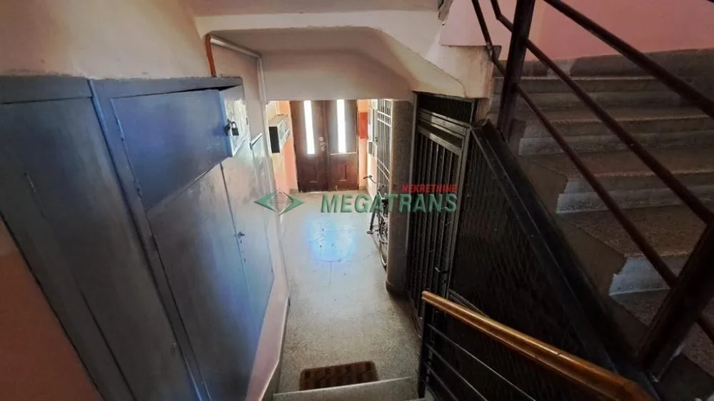 Izdavanje, trosoban stan, 80m², Centar, Novi Sad