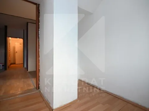 Sale, three bedroom apartment, 74m², Centar, Podgorica - image 6