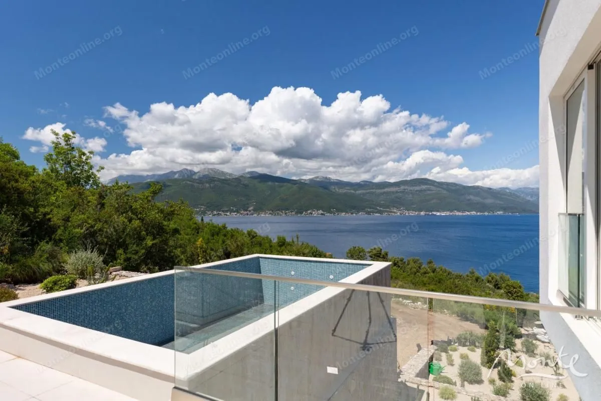 Prodaja, kuća, 328m², Krašići, Tivat