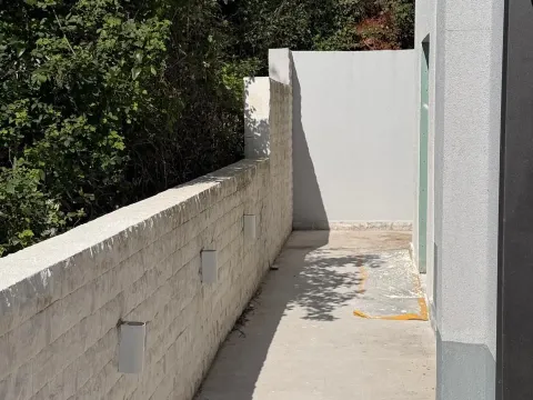 Sale, studio apartment, 24m², Pržno, Budva - image 3