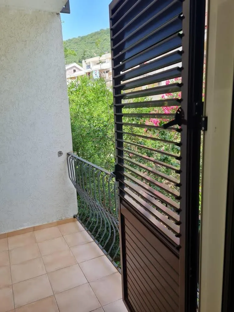 Sale, apartment, 71m², Petrovac, Budva