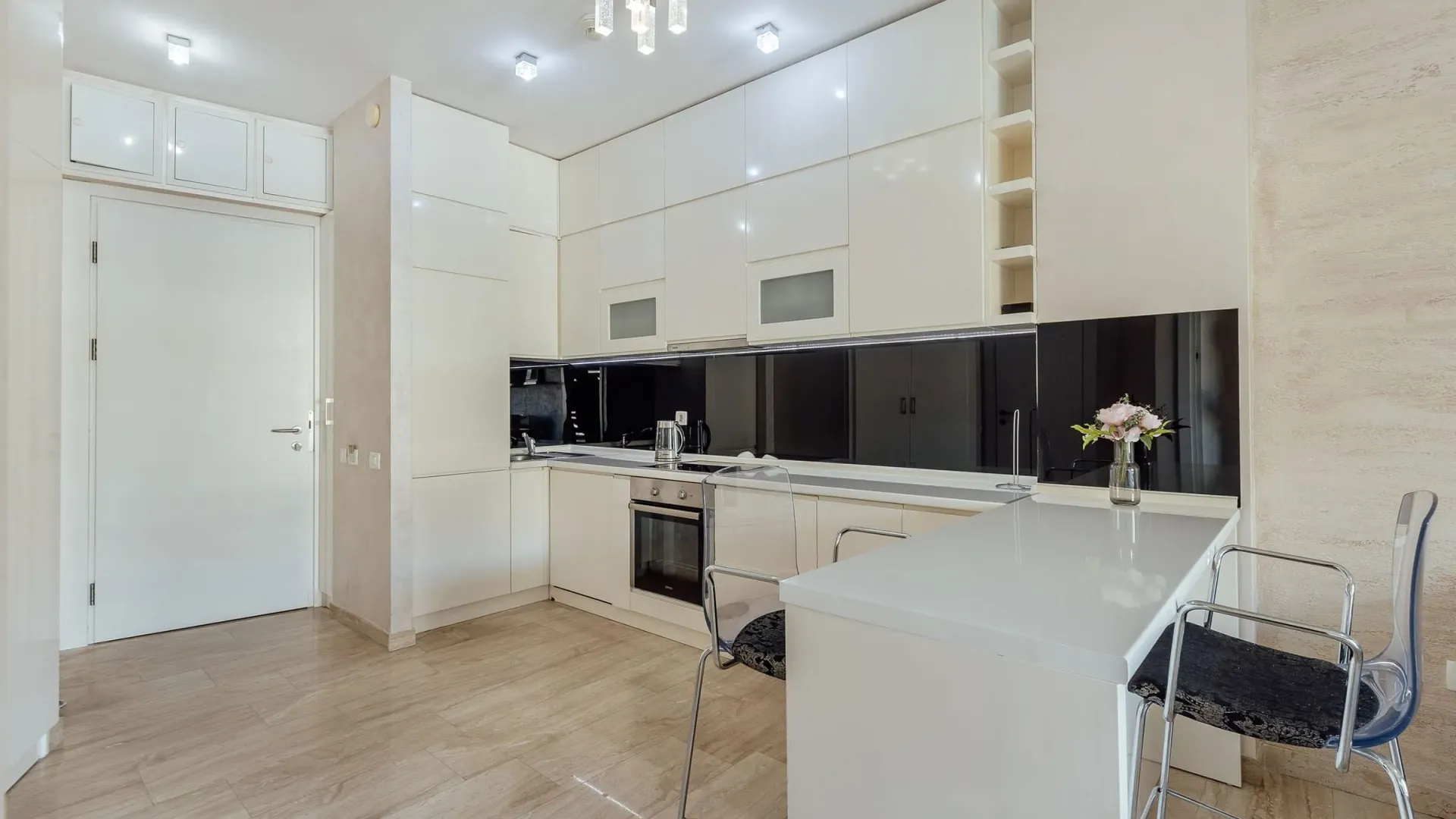 Sale, one bedroom apartment, 63m², Tre Canne, Budva