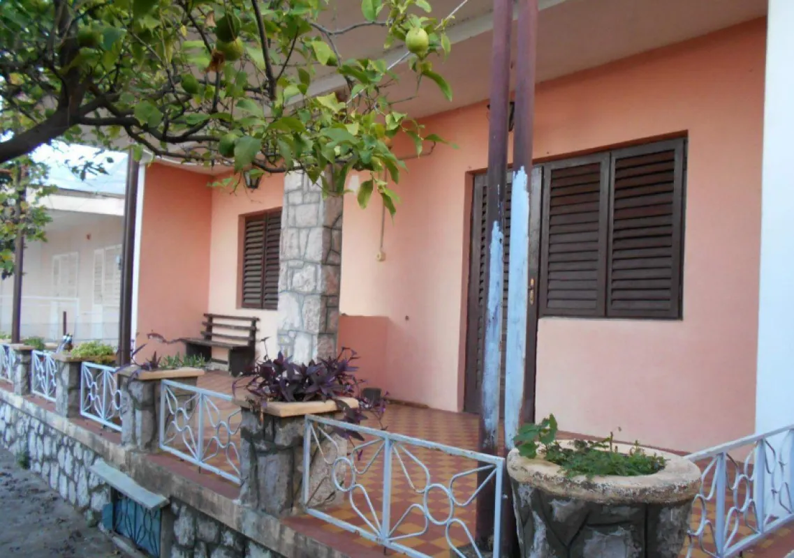Sale, house, 94m², Sutomore, Bar