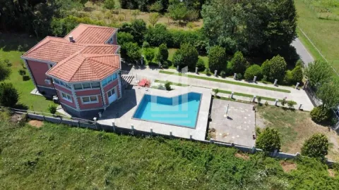 Sale, apartment, 158m², Centar, Danilovgrad - image 2