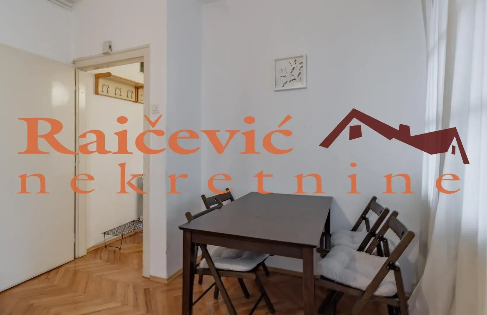 Prodaja, trosoban stan, 68m², Kalenić Pijaca, Vračar Sve Podlokacije