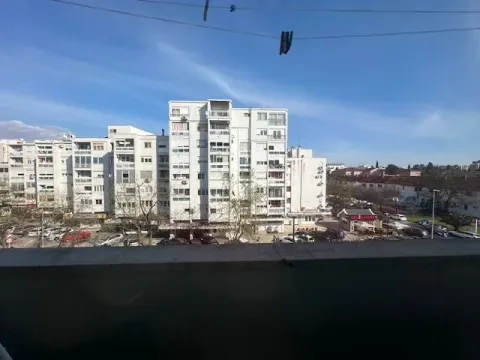 Izdavanje, jednosoban stan, 50m², Podgorica, Crna Gora - image 9