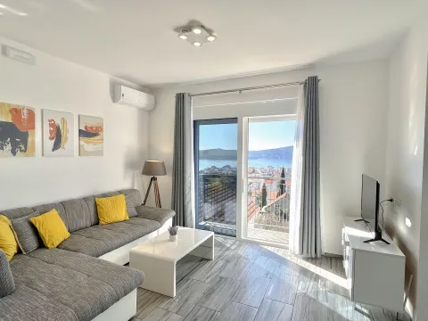 Prodaja, dvosoban stan, 55m², Tivat, Crna Gora - image 3
