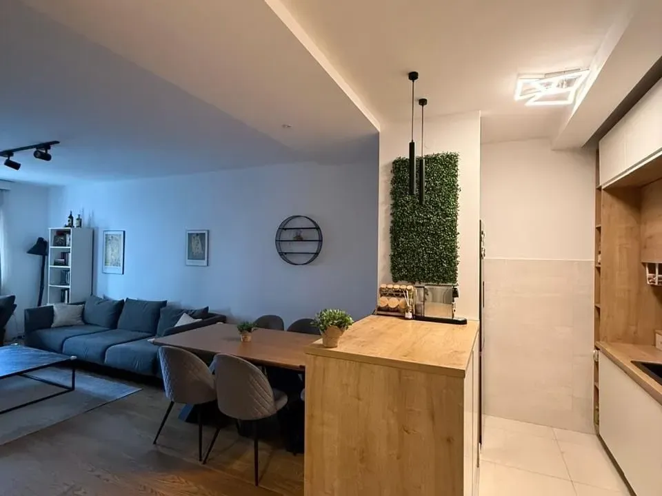 Sale, two bedroom apartment, 72m², Centar, Bar