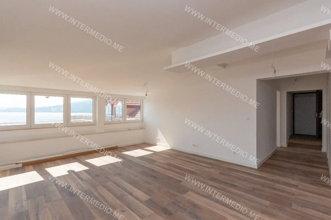 Prodaja, dvosoban stan, 109m², Đenovići, Herceg Novi