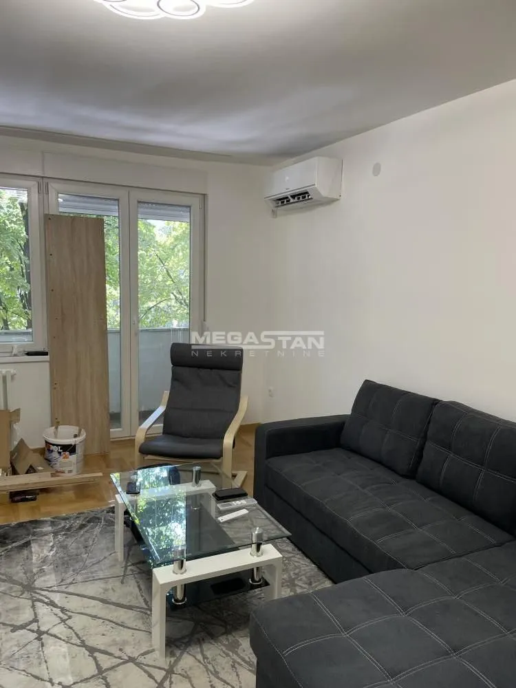 Izdavanje, dvosoban stan, 56m², Slavija, Vračar Sve Podlokacije