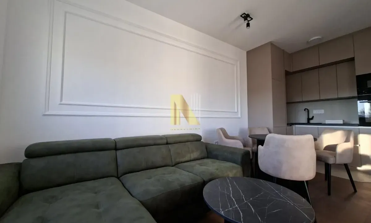 Izdavanje, jednosoban stan, 42m², Centar, Novi Sad