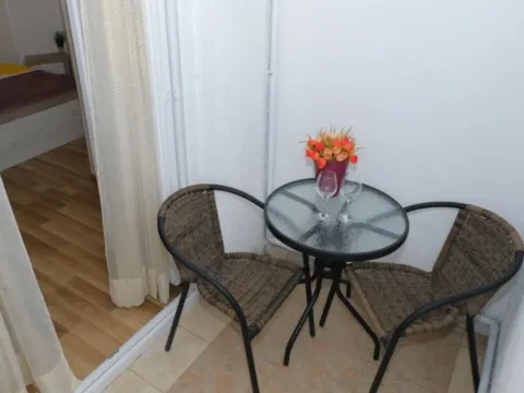 Izdavanje, garsonjera, 40m², Budva, Crna Gora - image 7