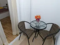 Izdavanje, garsonjera, 40m², Budva, Crna Gora - image 7