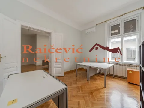 Izdavanje, poslovni prostor, 239m², Stari Grad, Beograd - image 12