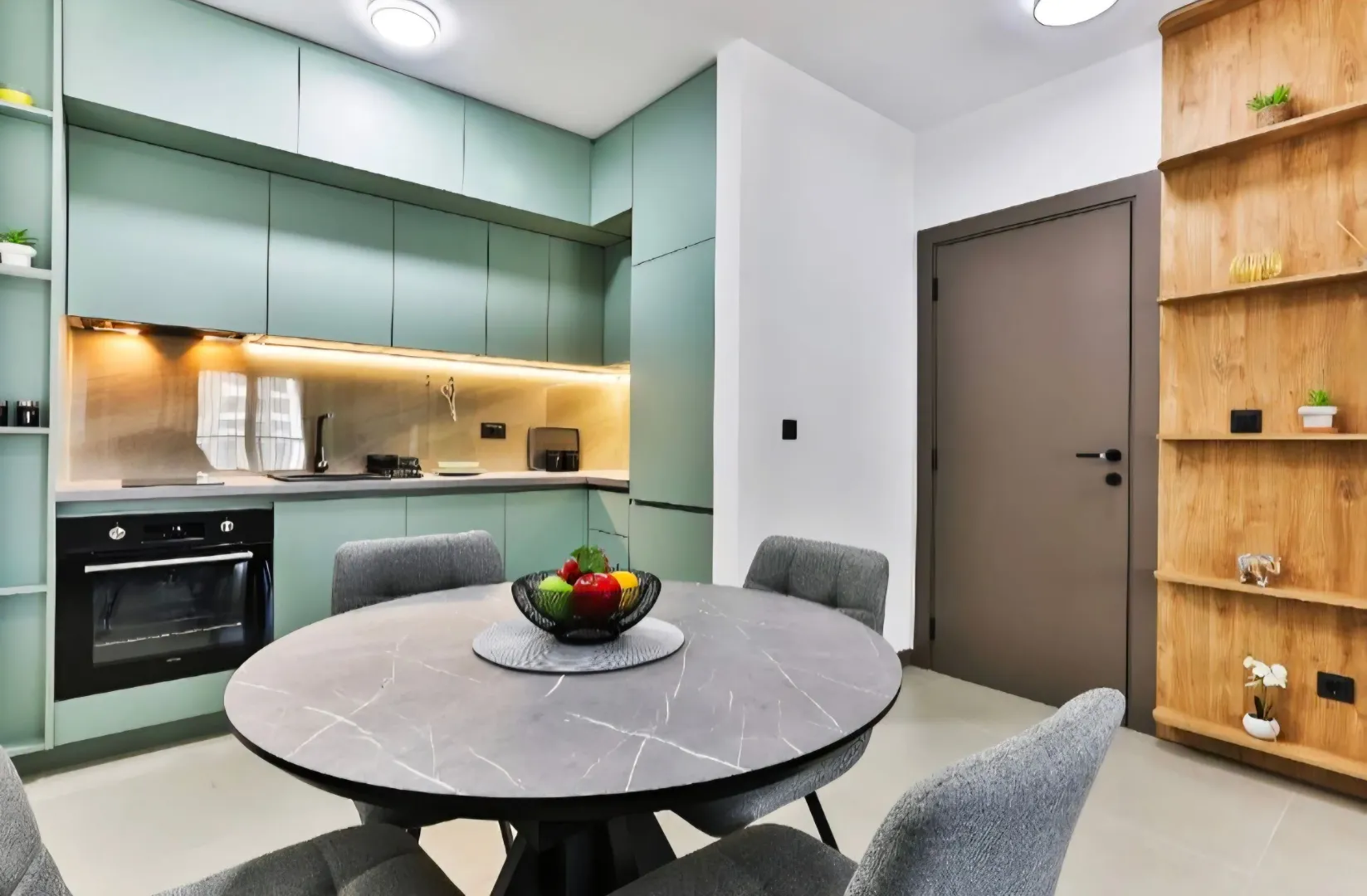 Izdavanje, jednosoban stan, 47m², Šušanj, Bar