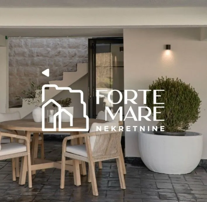 Prodaja, kuća, 424m², Tivat, Crna Gora