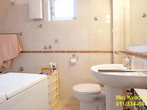 Prodaja, kuća, 170m², Zemun Centar, Zemun Sve Podlokacije - image 17