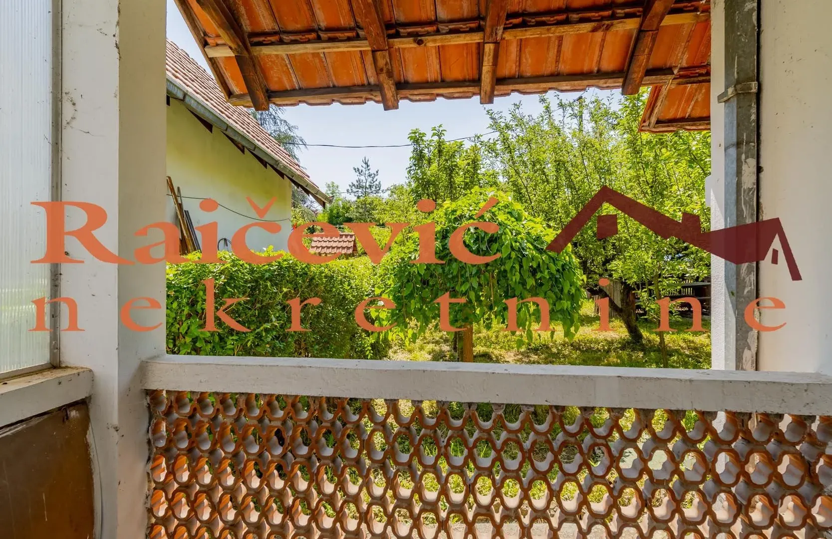 Prodaja, kuća, 196m², Arnajevo, Barajevo