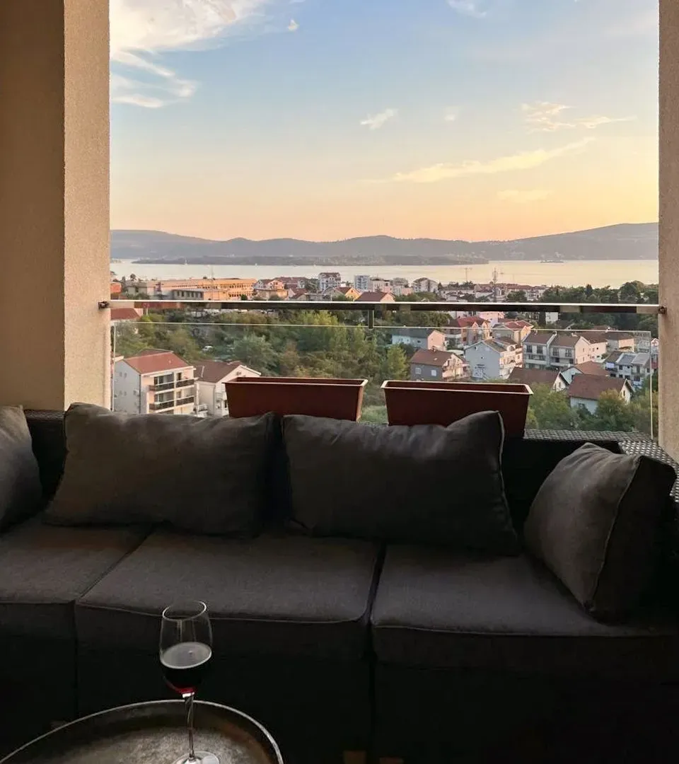 Prodaja, jednosoban stan, 53m², Mažina, Tivat