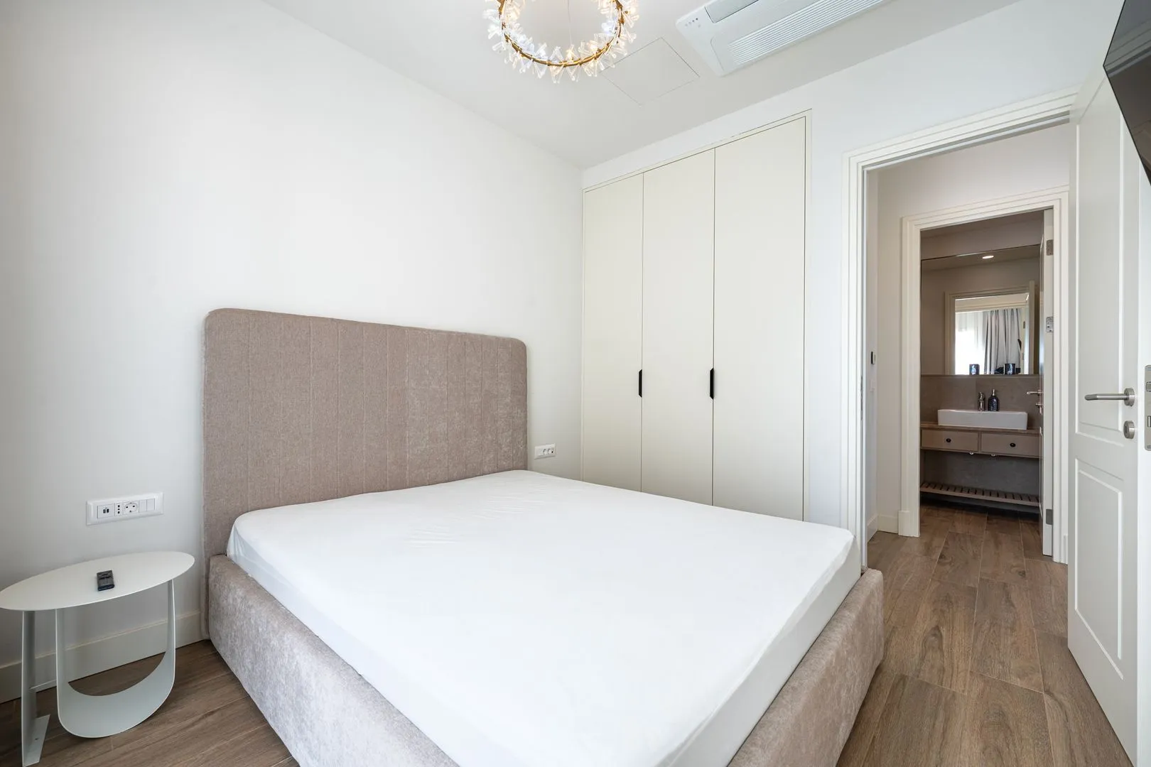 Prodaja, dvosoban stan, 79m², Luštica Bay, Tivat