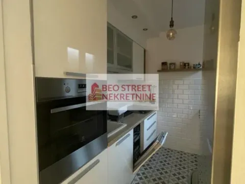 Izdavanje, četvorosoban stan, 89m², Beograd, Srbija - image 15