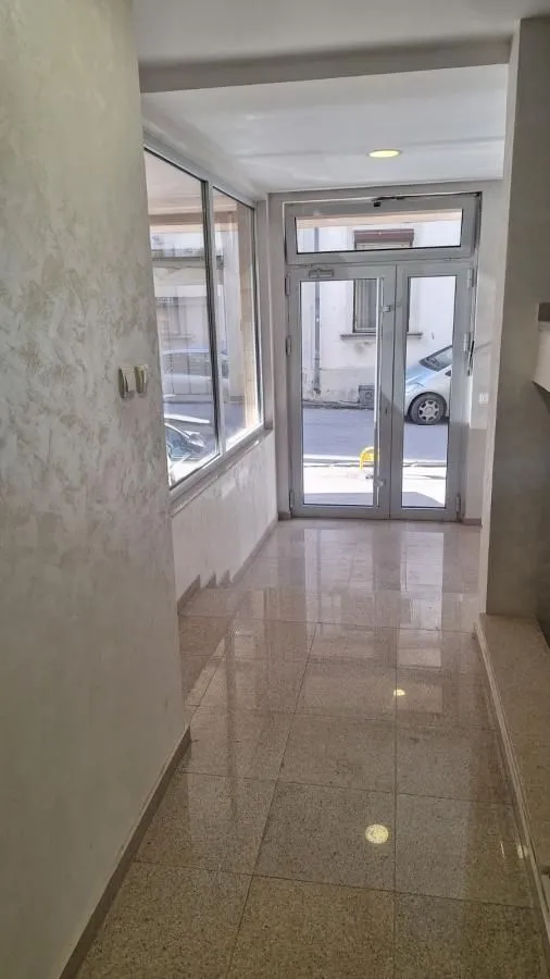 Rent, three bedroom apartment, 79m², Stari Grad, Beograd