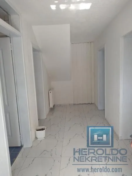 Prodaja, kuća, 250m², Voljavče, Jagodina