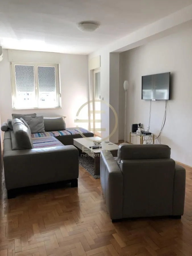 Izdavanje, dvosoban stan, 51m², Grbavica, Novi Sad Sve Podlokacije
