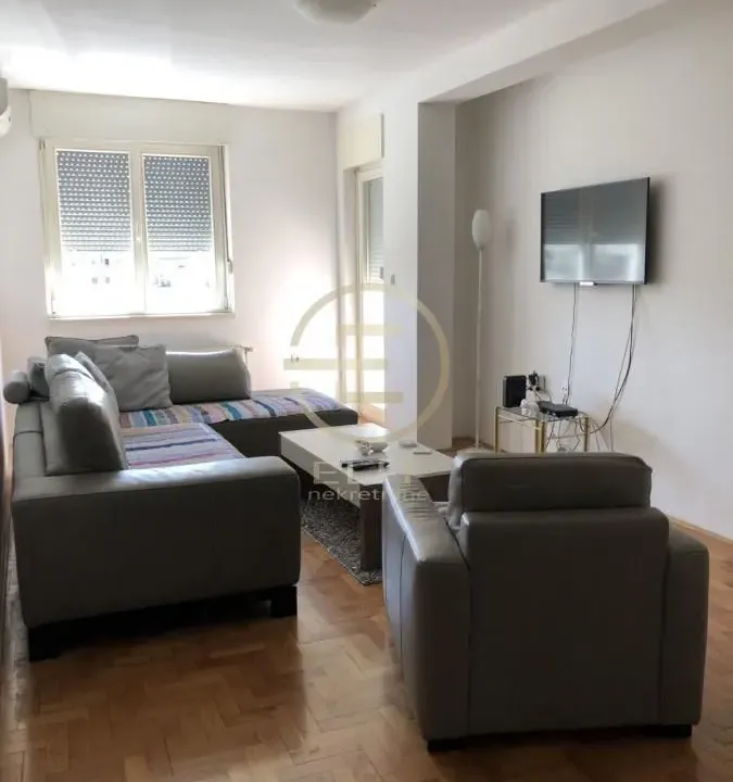 Izdavanje, dvosoban stan, 51m², Grbavica, Novi Sad Sve Podlokacije