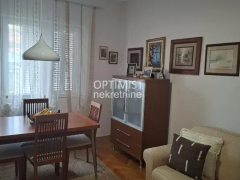 Sale, house, 98m², Zemun Meandri, Zemun Sve Podlokacije